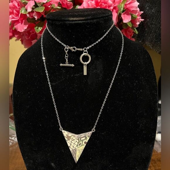 JILZARAH LONG NECKLACE  - Picture 1 of 4